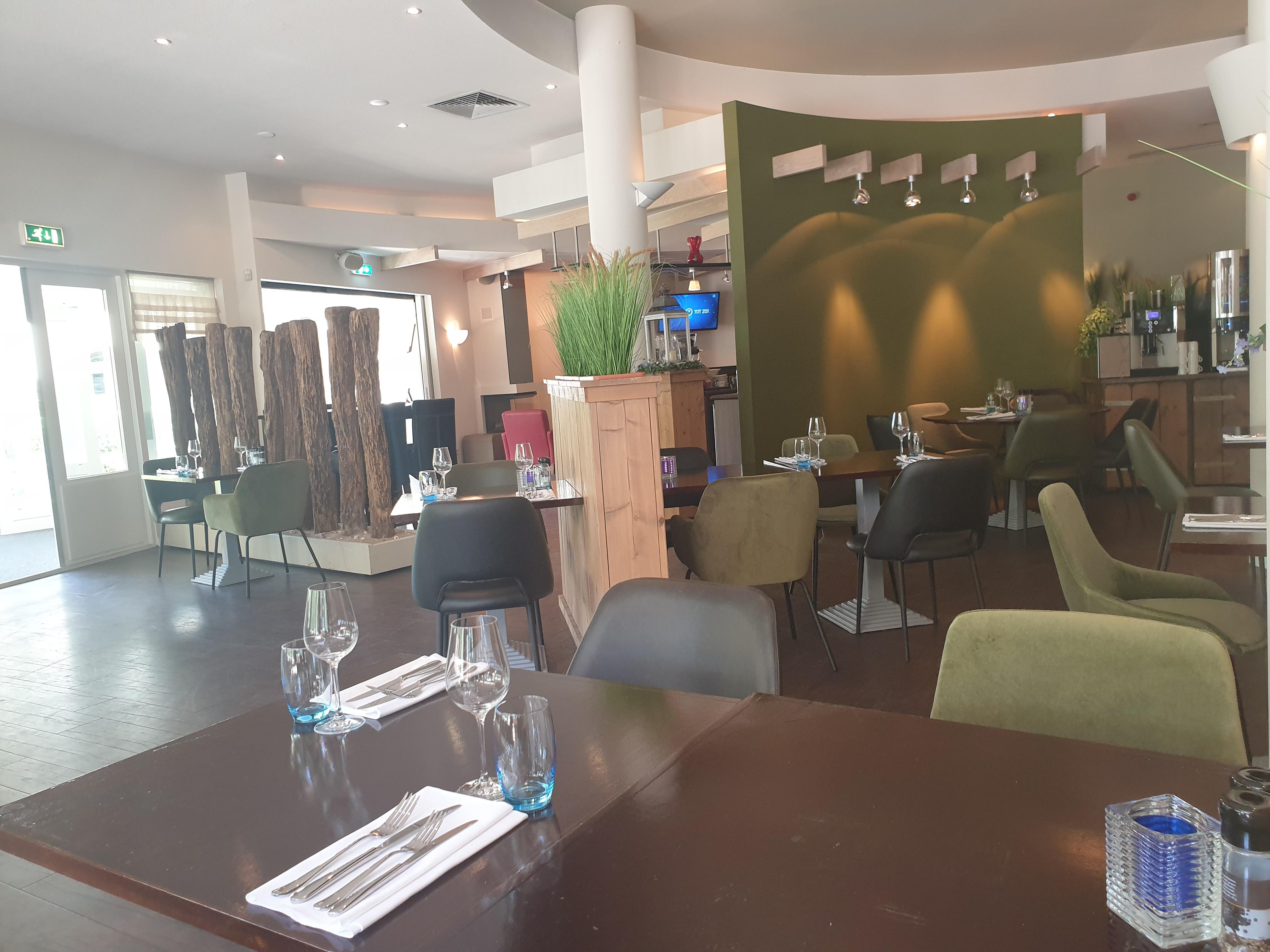Fletcher Strandhotel Ренессе Экстерьер фото