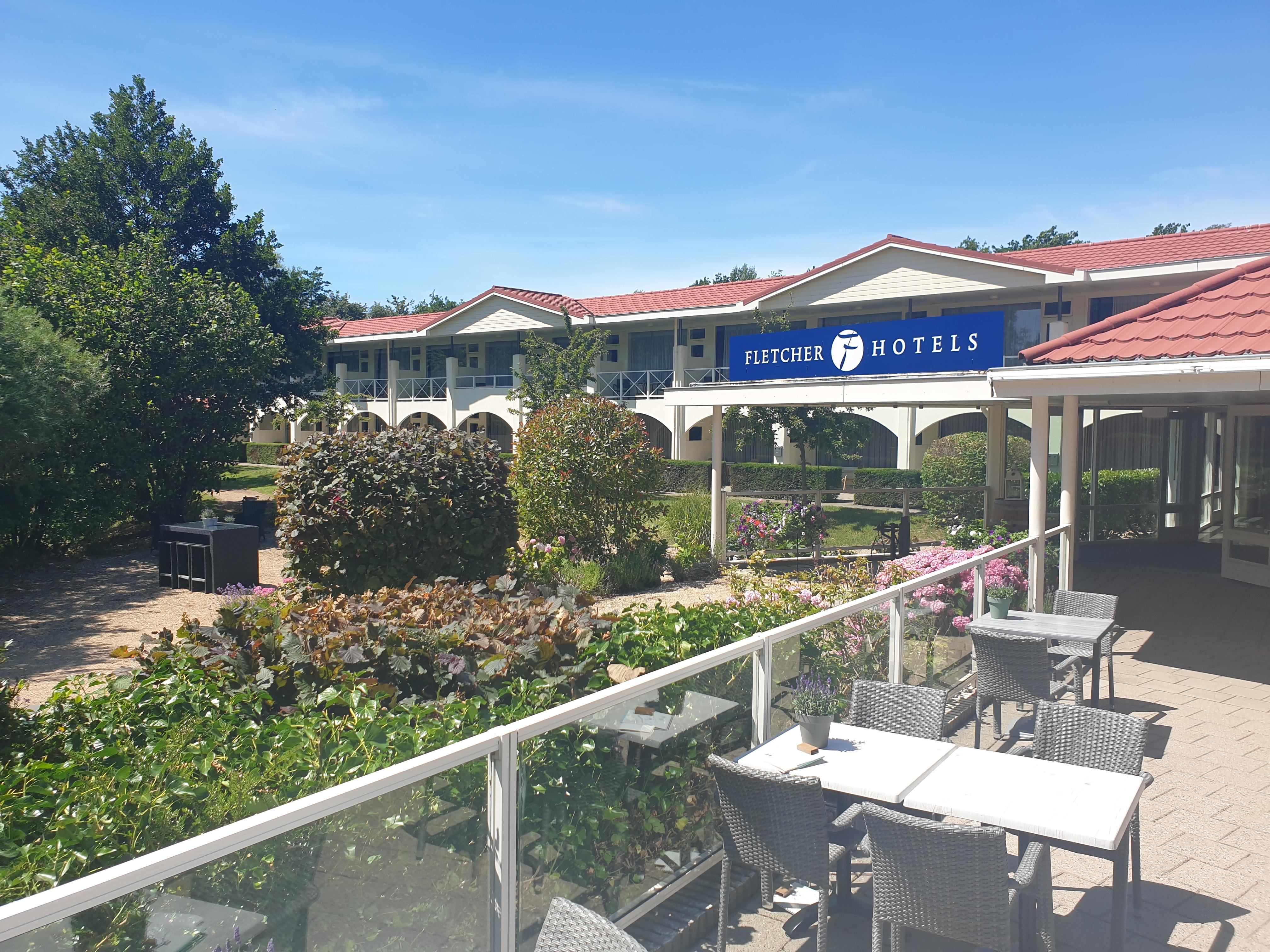 Fletcher Strandhotel Ренессе Экстерьер фото